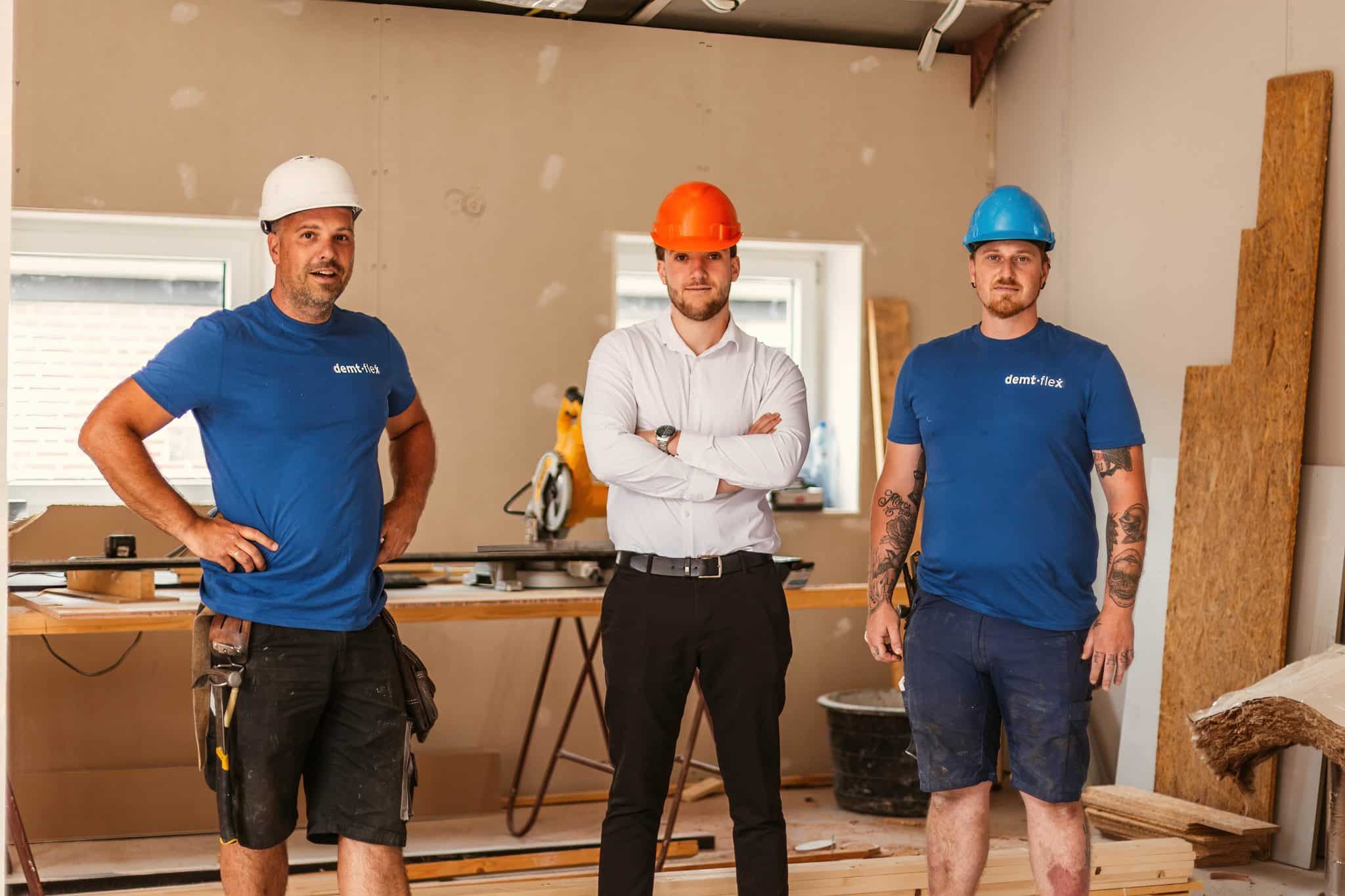 Medewerkers van demt-flex aan het werk - personeel gezocht met spoed